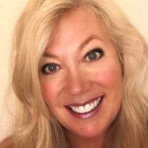 Meet your Posher, Suzanne